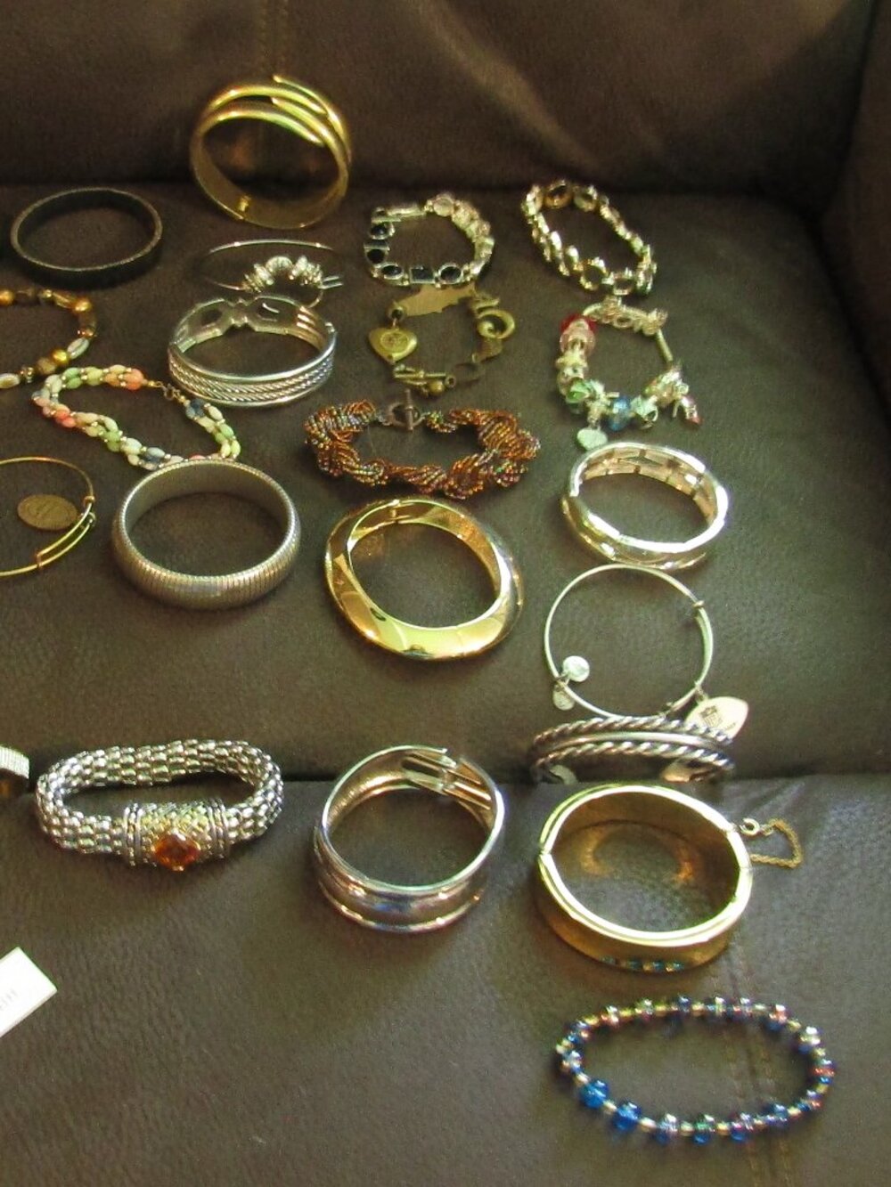 LOT 25+ Mixed Vintage to Modern Bracelet Lot Wearable or Resell. Beaded Charm++